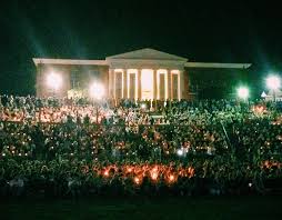 Thousands of UVA students participated in candlelight ceremony for the missing Hannah Graham